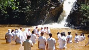 Conectando com a Energia dos Orixás: O Poder Transformador dos Trabalhos de Cachoeira em Águas da Prata – SP